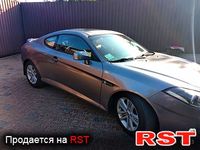 HYUNDAI Coupe