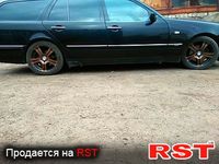 MERCEDES E-Class
