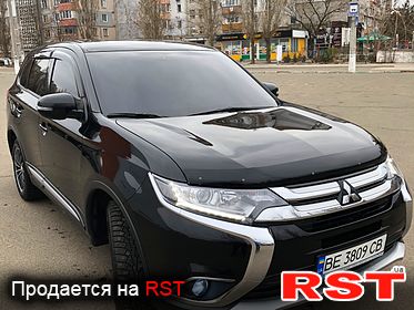 MITSUBISHI Outlander