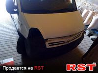 NISSAN Interstar