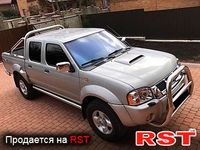 NISSAN NP300