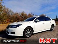 RENAULT Latitude