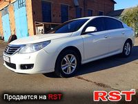 RENAULT Latitude
