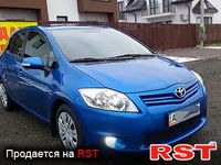 TOYOTA Auris