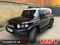 TOYOTA FJ Cruiser