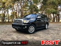 TOYOTA Sequoia