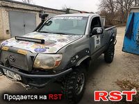 TOYOTA Tacoma
