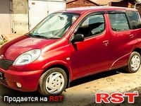 TOYOTA Yaris Verso